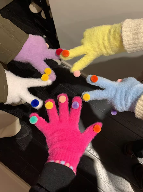 GLOVESs&HATS