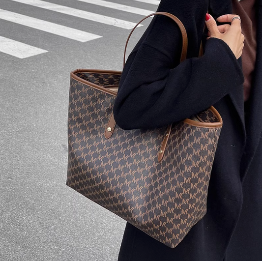 Light luxury large capacity commuter shoulder bag ED0197