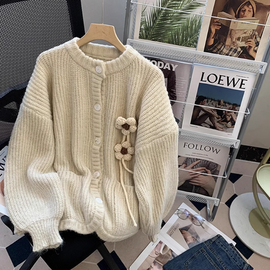 Dicker Strickjacke im Retro-Stil mit Rundhalsausschnitt ED0222