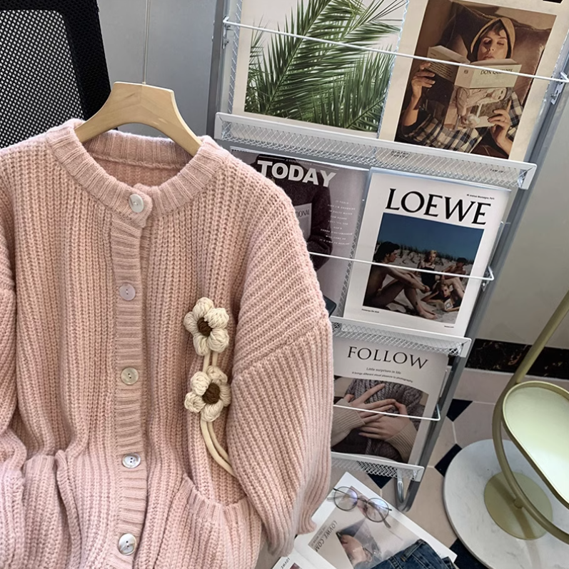 Dicker Strickjacke im Retro-Stil mit Rundhalsausschnitt ED0222