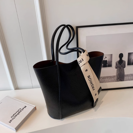 Large capacity commuter bucket bag ED0239