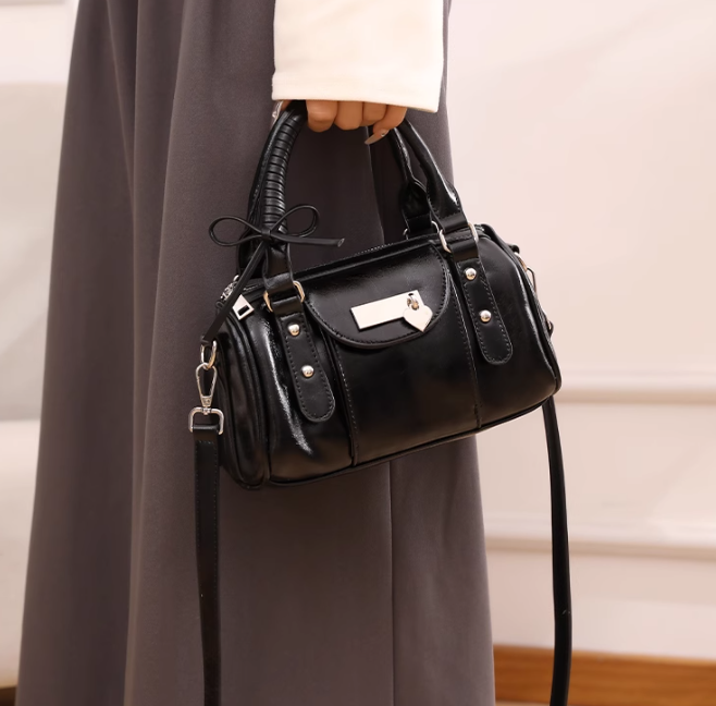New casual versatile shoulder messenger bag ED0952
