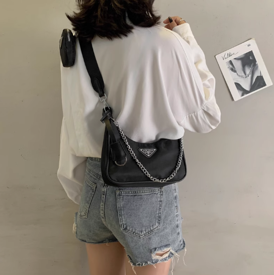 Black new autumn and winter texture all-match ins niche shoulder messenger bag underarm bag female ED0099