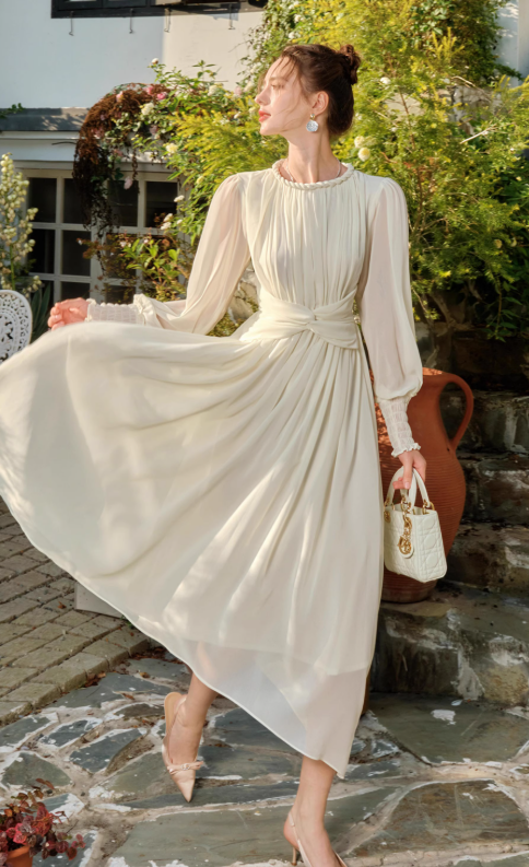 Langärmliges Chiffonkleid mit französischem Twist ED01014