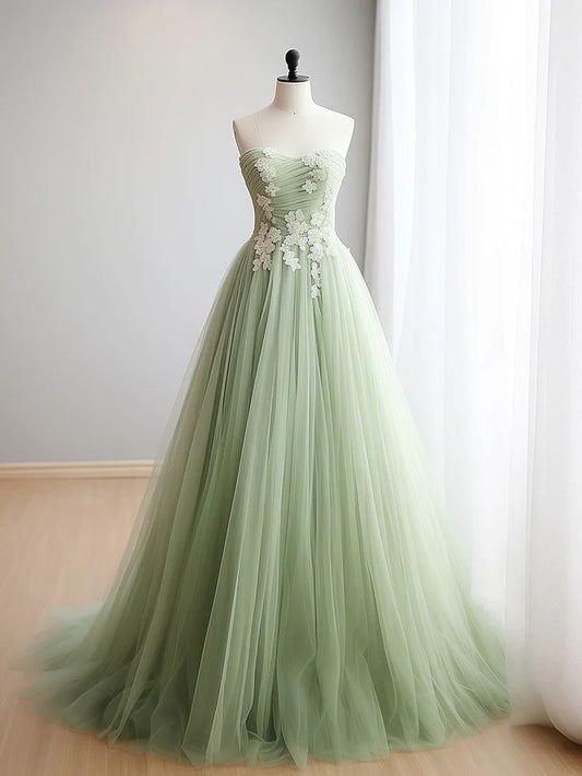 Robe de soirée longue verte en tulle et dentelle, coupe trapèze, décolleté en cœur, ED01610