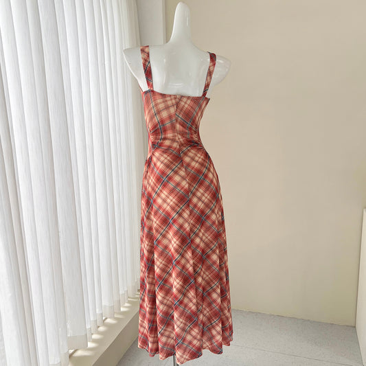 Französisches Retro-Teekleid mit karierten Hosenträgern ED01048