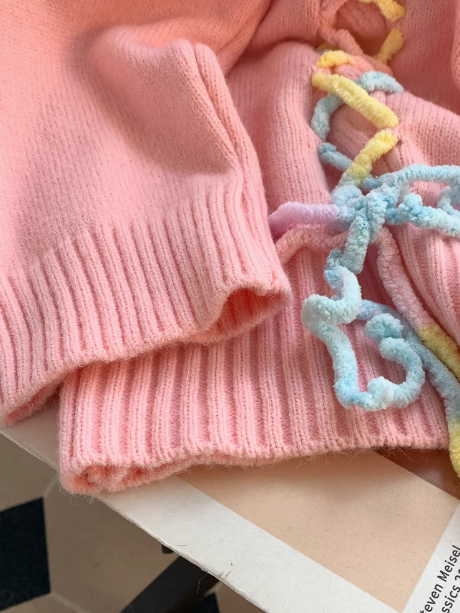 Niedlicher Langarmpullover im College-Stil mit Polokragen ED0108