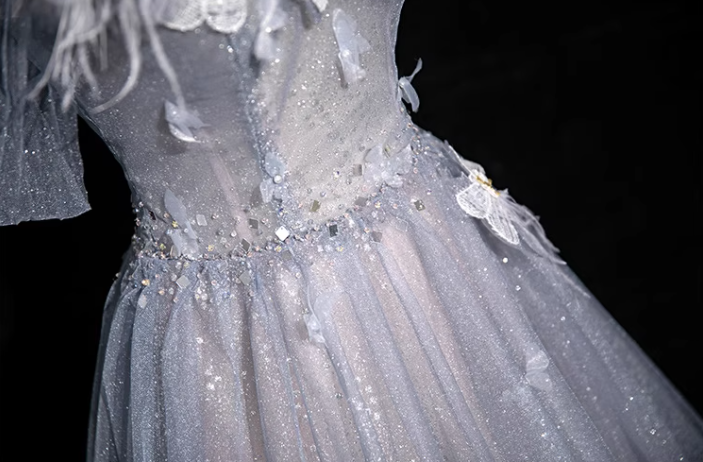 Graublaues A-Linien-Ballkleid mit herzförmigem Ausschnitt und Pailletten aus Tüll, graublaues Abendkleid ED01140