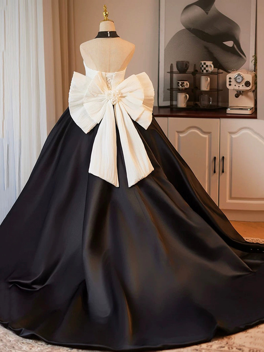 Robe de bal longue en satin blanc et noir, coupe trapèze, sans bretelles, robe de soirée formelle ED01220
