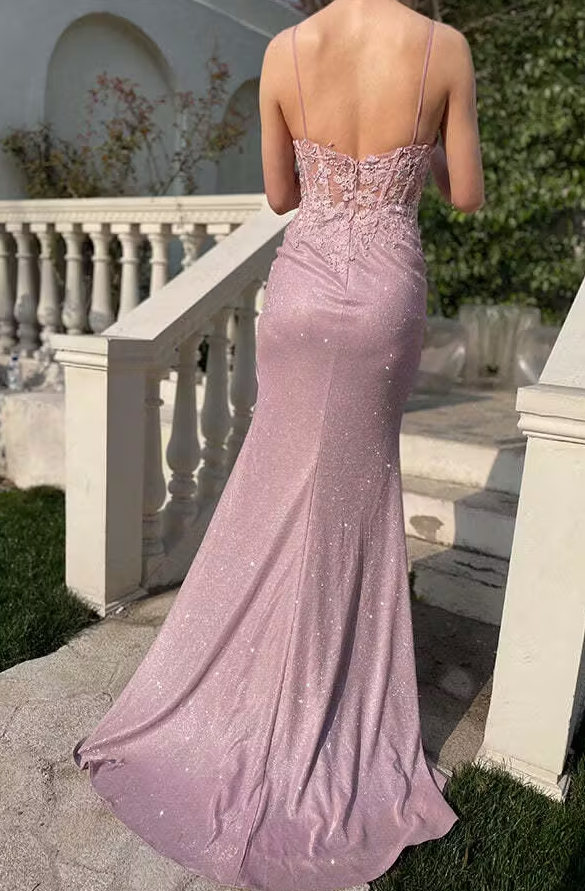 Robe de bal longue sirène à paillettes et bretelles spaghetti avec appliques et perles ED01379