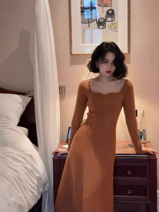 Französisches Retro-Strickkleid mit quadratischem Kragen und Wellenkante und langen Ärmeln, mittellang, ED0139