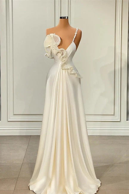 Superbe robe de soirée trapèze asymétrique en satin blanc à volants ED01442