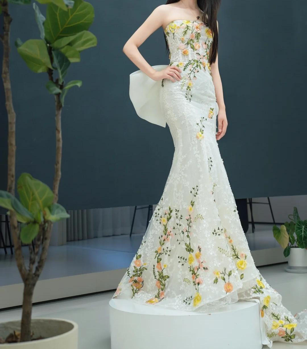 Weißes Brautkleid, elegantes Meerjungfrau-Kleid, trägerlos, Tüll, Spitze, langes Ballkleid, Abendkleid mit Applikationen, ED01443