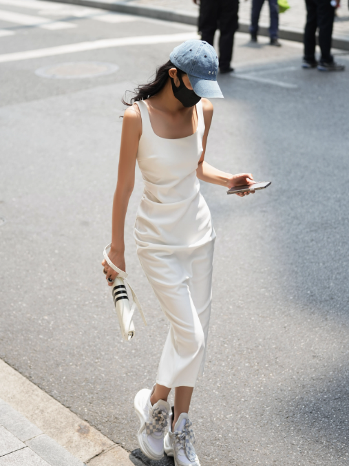 White/Black Sleeveless Square Neck Suspender Dress ED01483