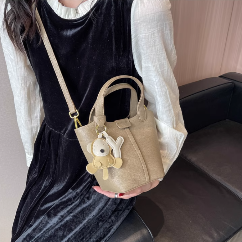 Fashionable and simple large capacity bucket bag ED0152