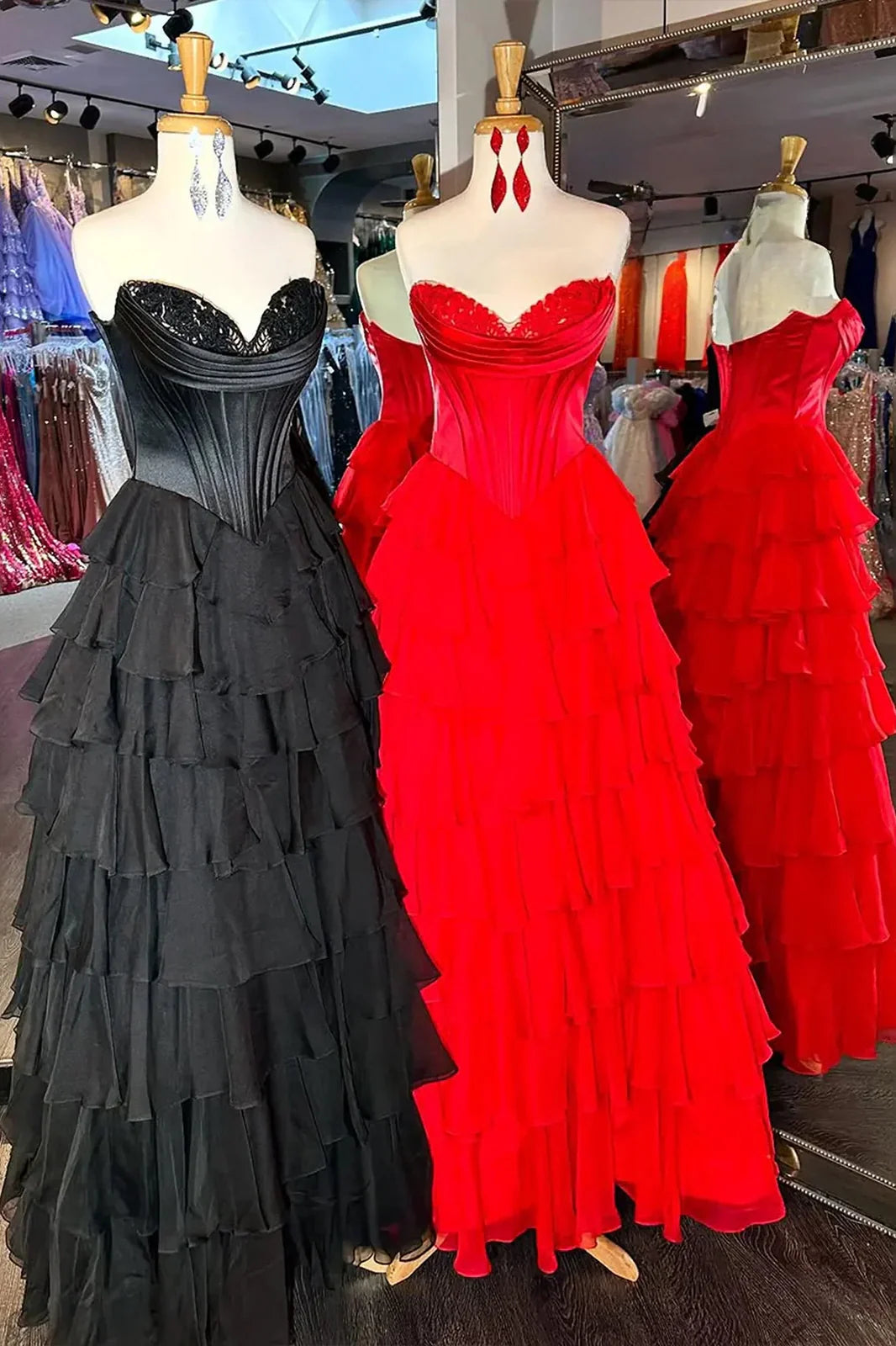 Jolie robe de bal longue jaune à volants et décolleté en cœur avec fente ED01576