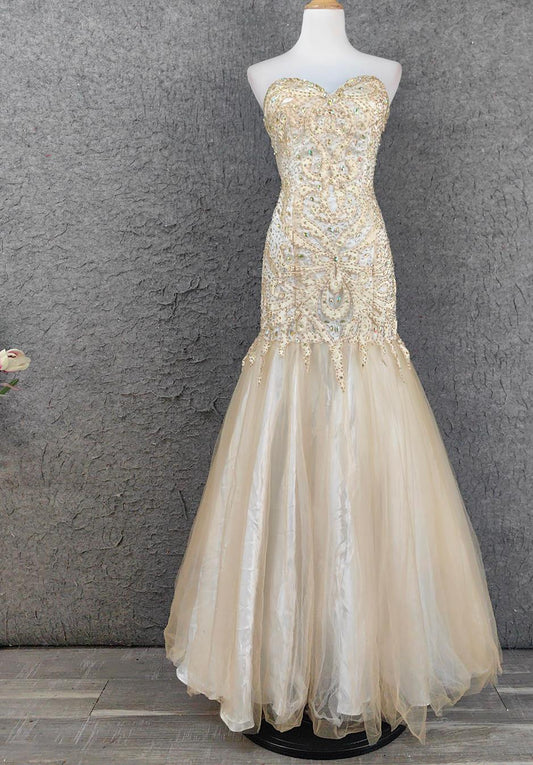 Robe de soirée longue style sirène champagne clair, décolleté en cœur, tulle perlé, style vintage ED01670