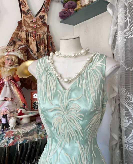 Vintage Meerjungfrau V-Ausschnitt Satin Tüll Langes Ballkleid ED01691