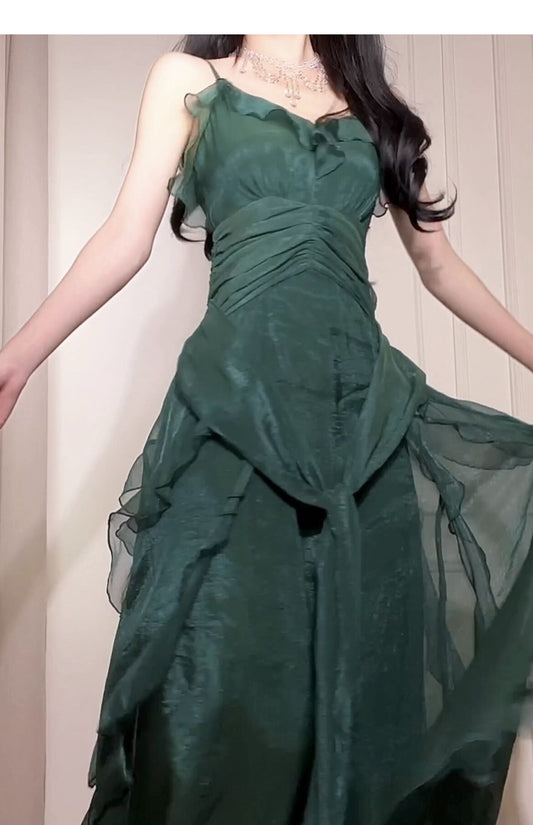 Vintage Green A-Line Spaghetti Strap Chiffon Long Prom Dress V-Neck Layered Evening Gown ED01698