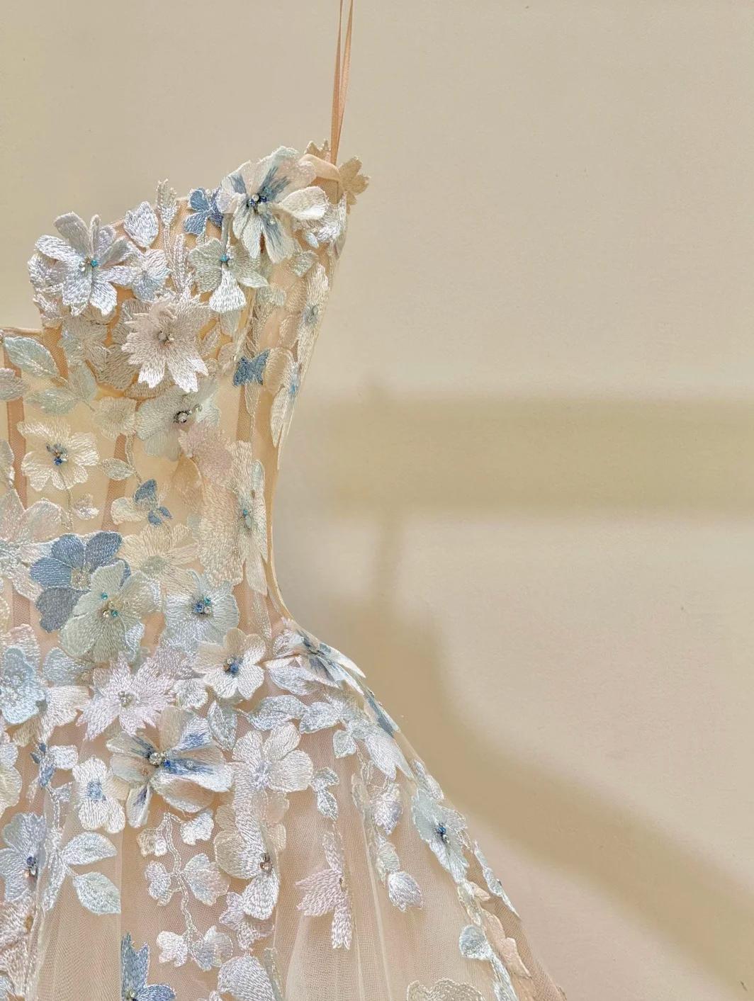 Schlichtes Champagner A-Linie Spaghettiträger Tüllapplikation Langes Ballkleid Süßes Brautkleid ED01718