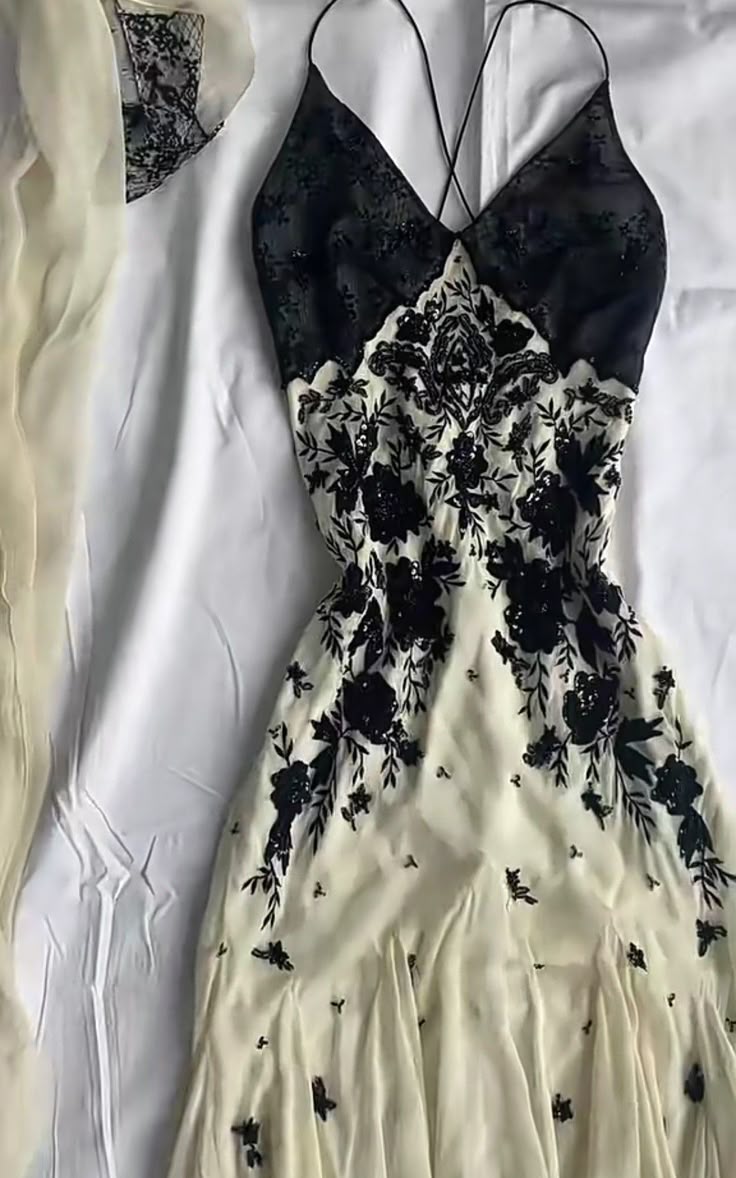 Mermaid Spaghetti Strap Chiffon Applique Long Prom Dresses Temperament Party Dresses
