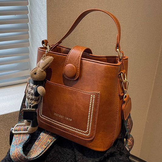 Retro Korean style fashion shoulder messenger bag niche design portable bucket bag  ED0173