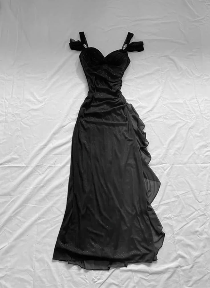 Gradient Black Spaghetti Straps Sweetheart Neck Glitter Chiffon Ruffles Sheath Party Prom Dress