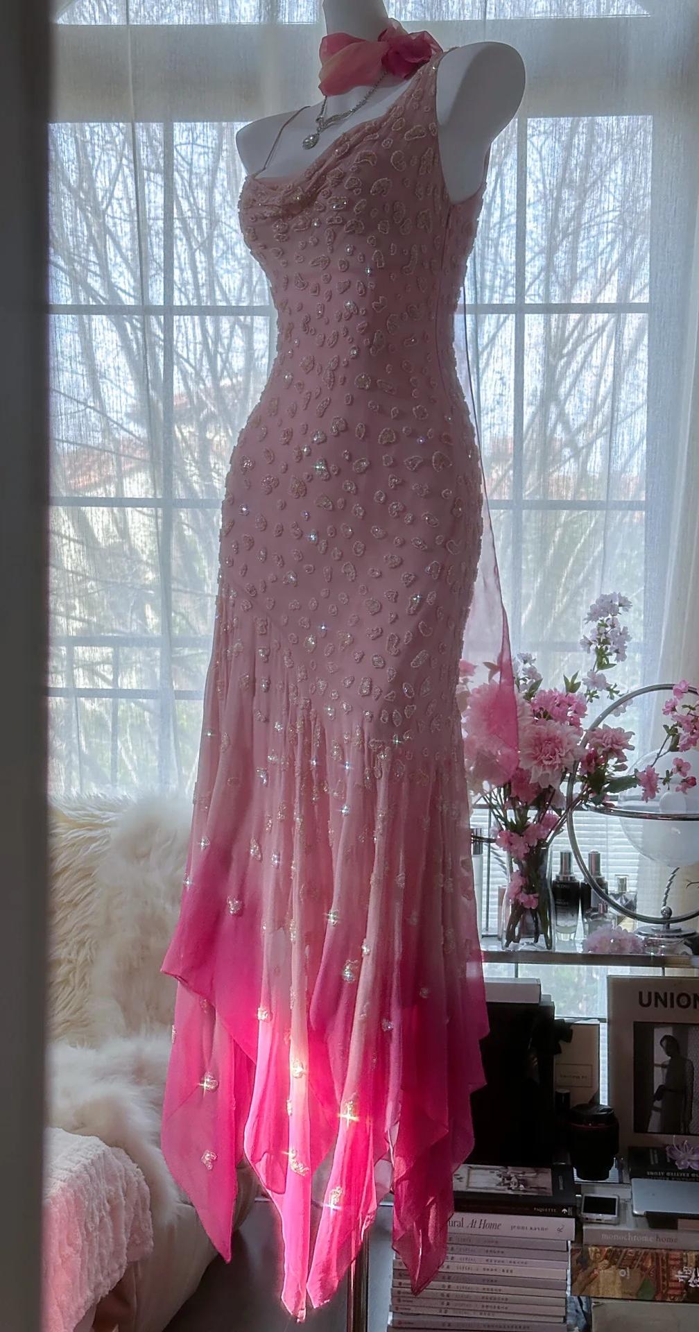 Robe de soirée trapèze rose Cendrillon - Tulle perlé irisé avec couches de mousseline douce pour Sweet 16 ED01933
