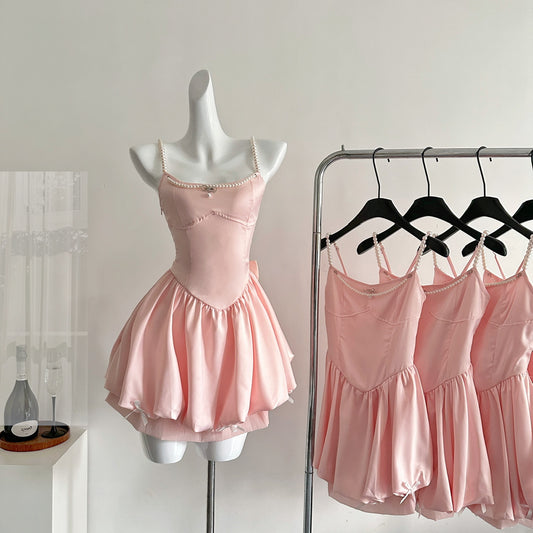 Robe de soirée courte en satin rose style conte de fées, coupe trapèze, idéale pour un anniversaire ou un retour à la maison, ED01937