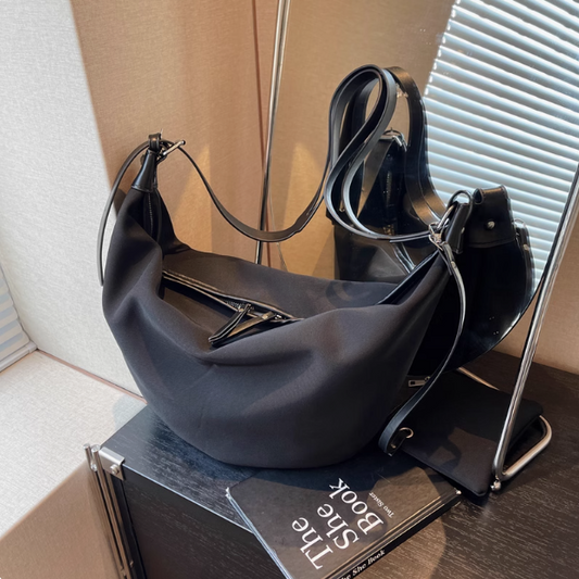 Nylon fabric single shoulder saddle bag casual versatile messenger bag ED0196