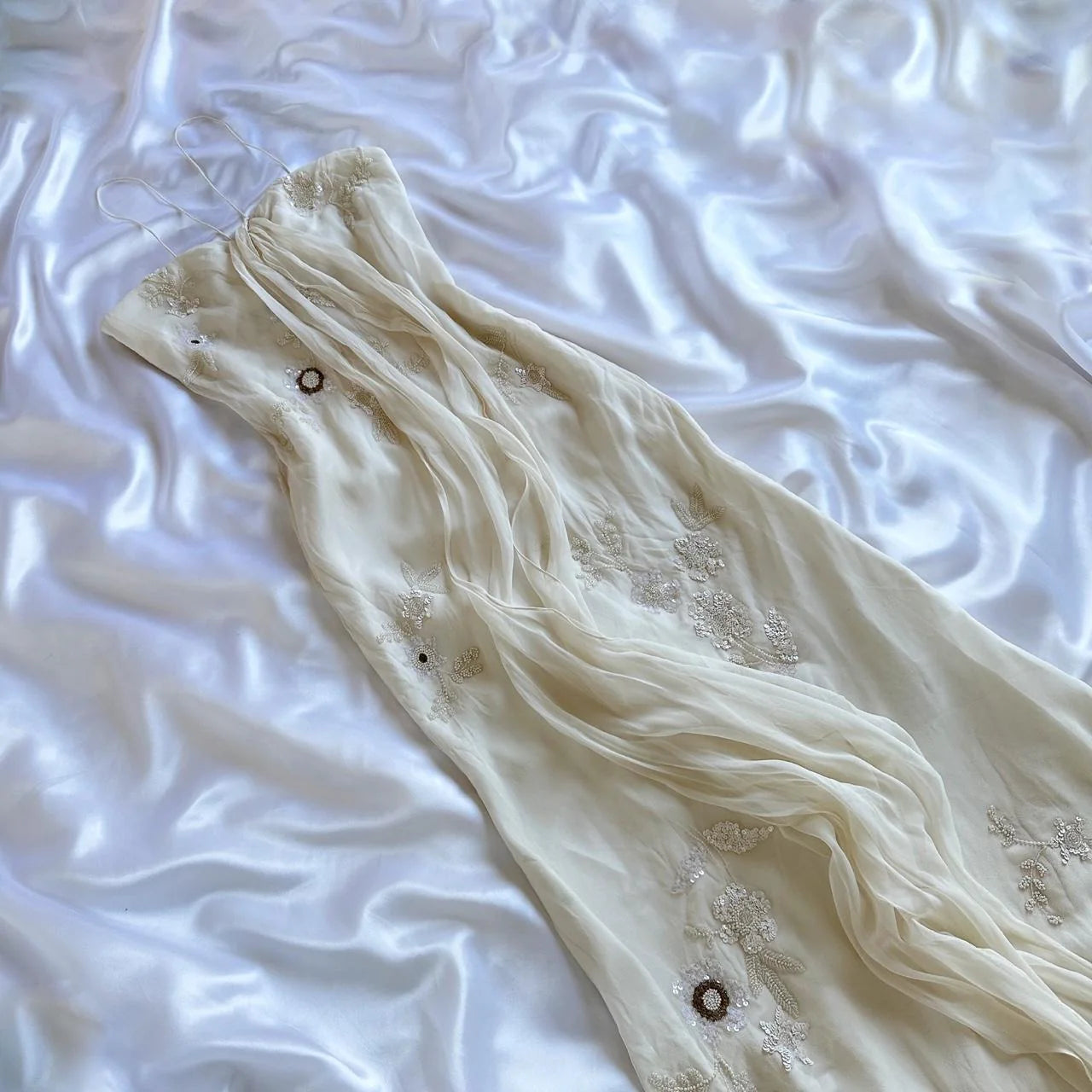 Vintage White Spaghetti Straps Chiffon Sheath Gentle Prom Dresses with Beading