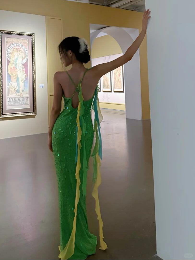 Fairytale Green Spaghetti Strap Mermaid Prom Dresses Sparkling Beaded Sequins Long Evening Dresses with Open Back ED01993