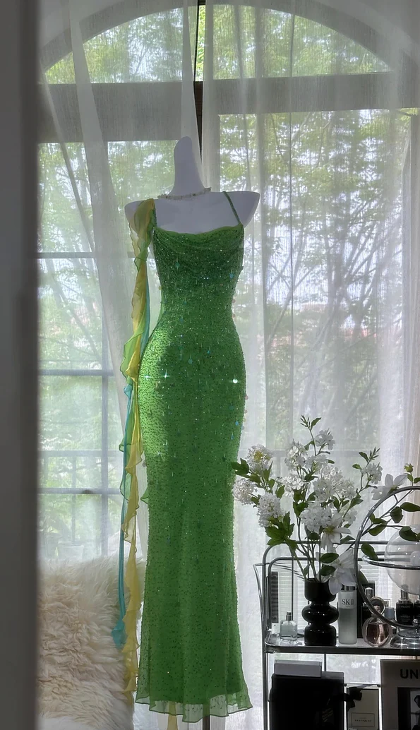 Fairytale Green Spaghetti Strap Mermaid Prom Dresses Sparkling Beaded Sequins Long Evening Dresses with Open Back ED01993
