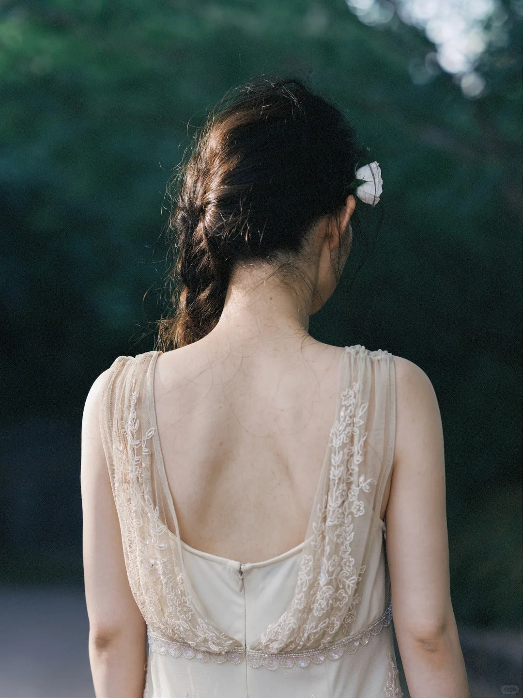 Robe de soirée élégante en mousseline de soie blanche nacrée, col en V, avec perles, simple, avec applications brodées, ED02011