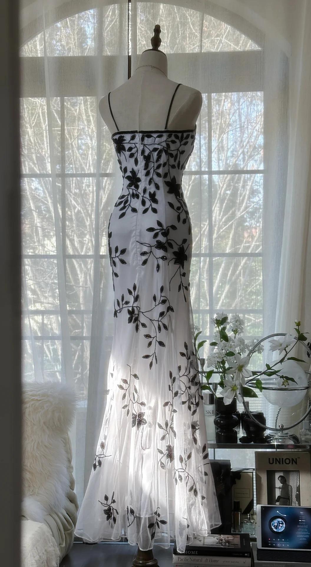 Robe de soirée sirène vintage élégante à bretelles spaghetti et appliques en mousseline de soie ED02044