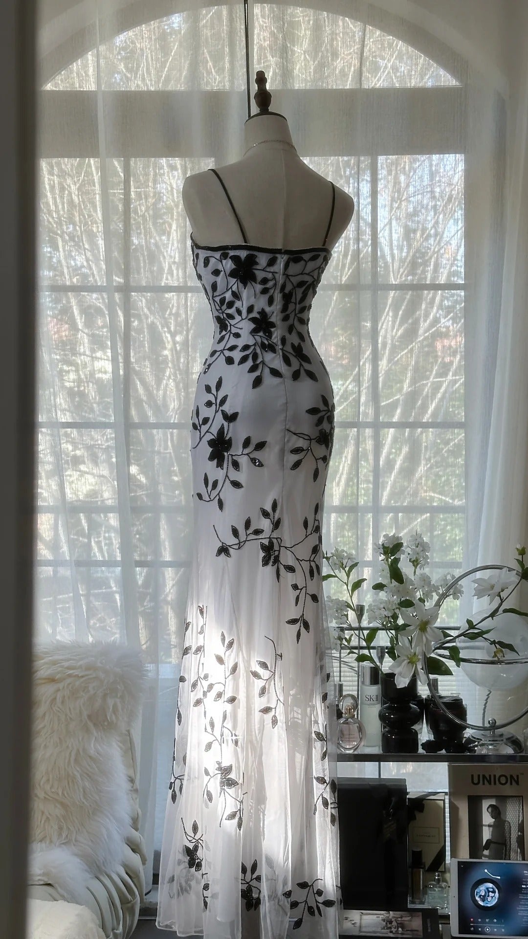 Robe de soirée sirène vintage élégante à bretelles spaghetti et appliques en mousseline de soie ED02044