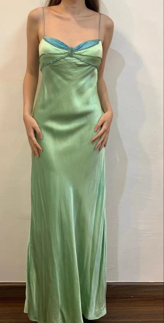 Robe de soirée fourreau en satin vert à bretelles spaghetti de style conte de fées, robe de bal gothique ED02054
