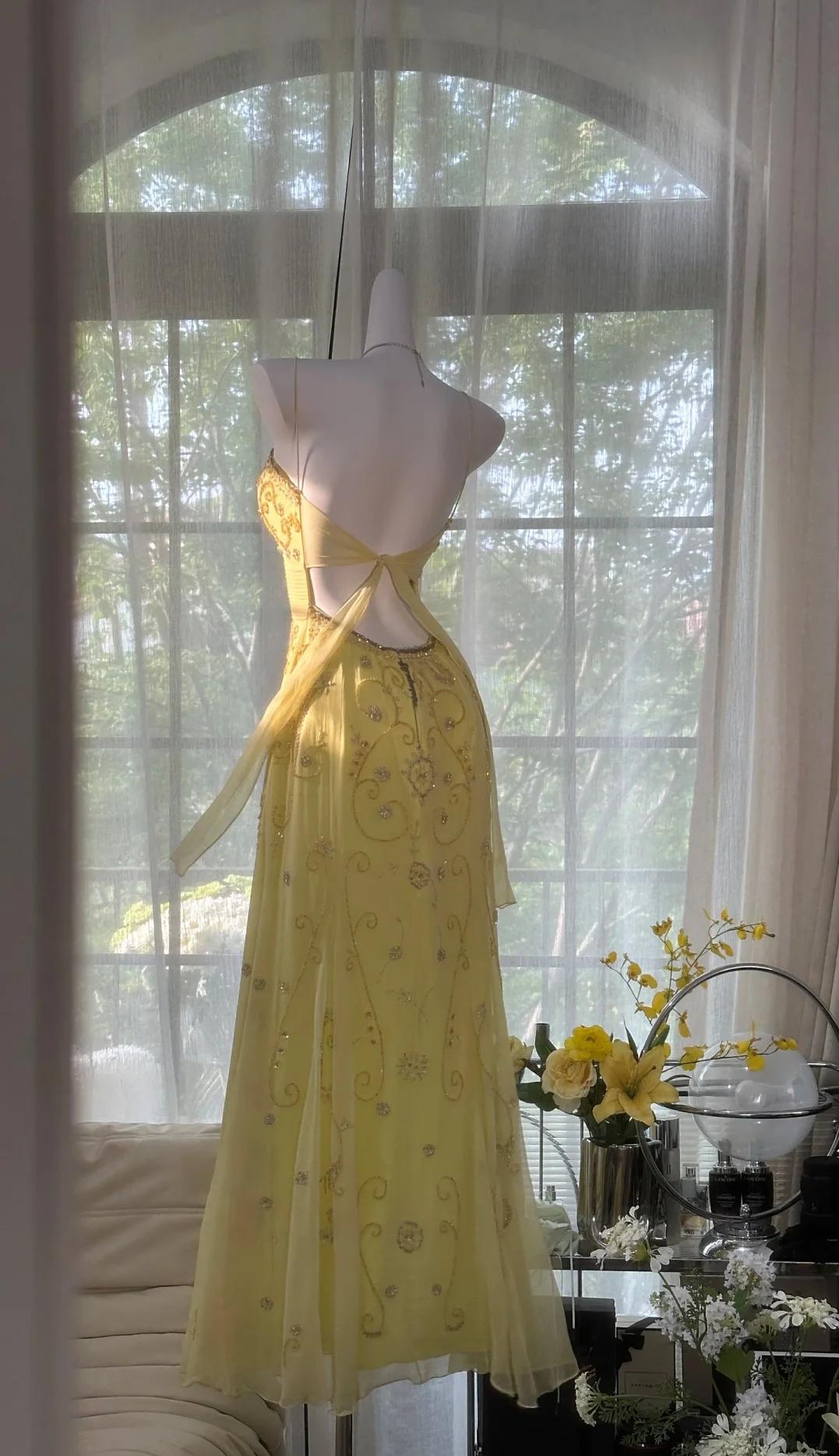 Gorgeous Yellow Spaghetti Strap A-line Tulle Beaded Long Prom Dresses Backless Evening Dress ED02094