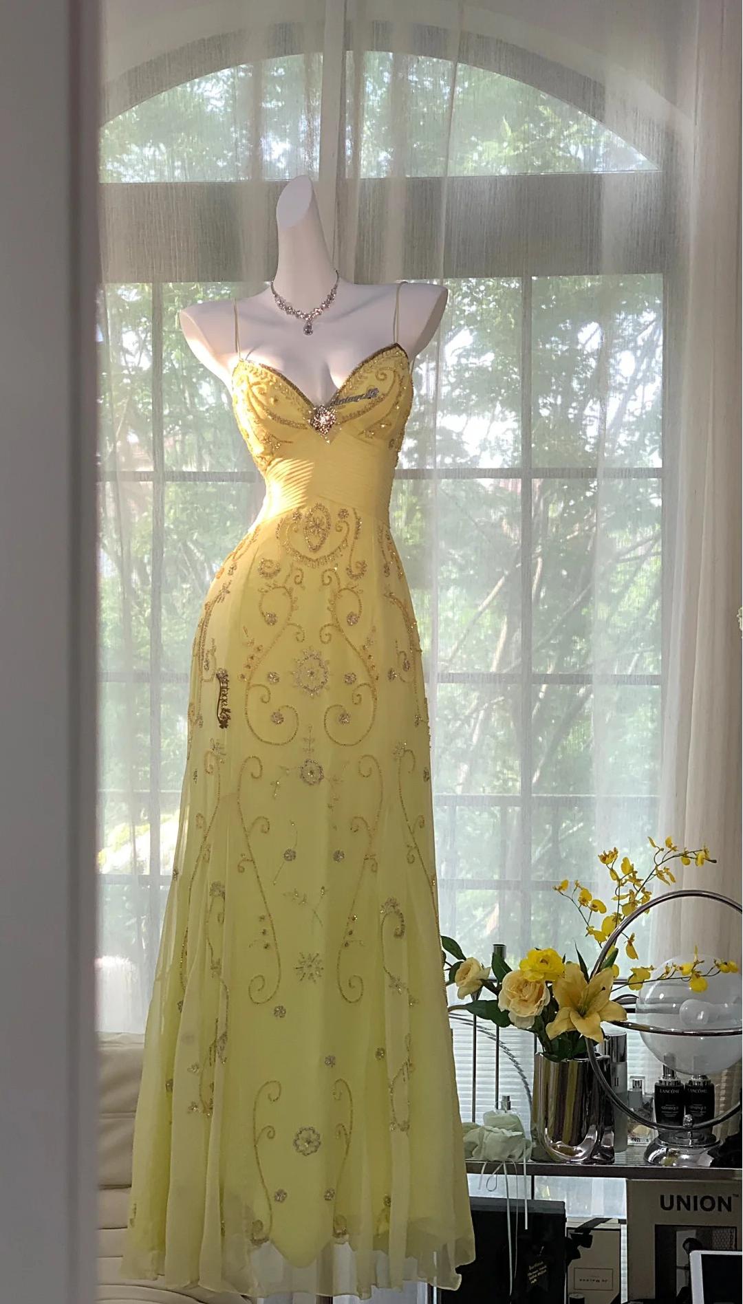 Gorgeous Yellow Spaghetti Strap A-line Tulle Beaded Long Prom Dresses Backless Evening Dress ED02094