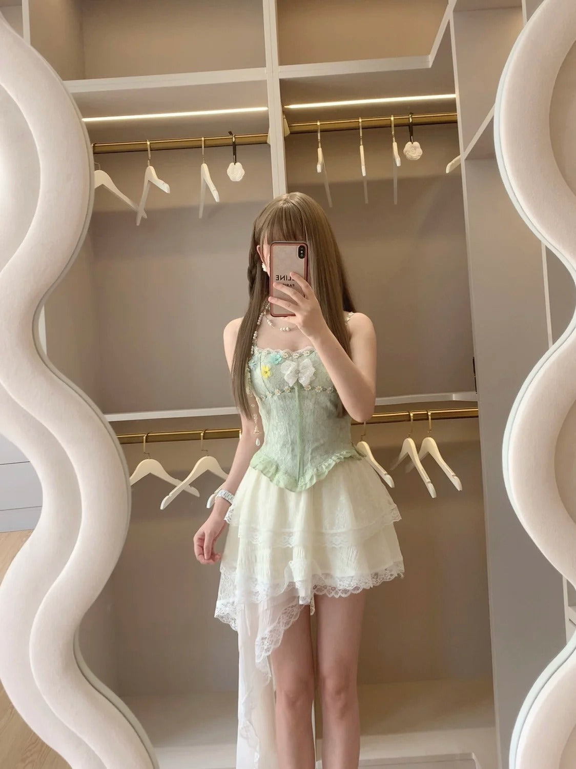 Märchenhafte Spaghettiträger A-Linie Homecoming-Kleider Süßes kurzes Ballkleid aus Spitze ED02122