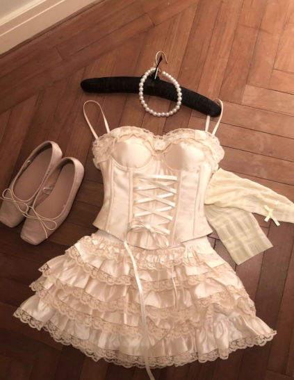 Princess-Inspired Spaghetti Straps Satin Lace Satin Short Prom Dresses Cute A-Line Two-Piece Homecoming Dress ED02124
