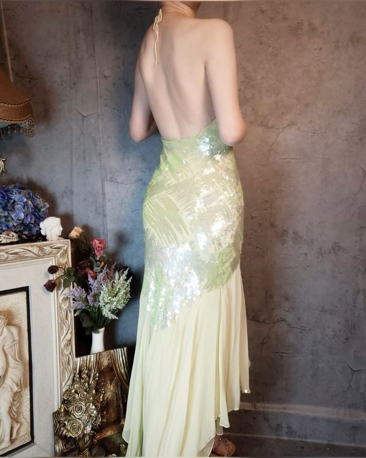 Classic Deep V Spaghetti Straps Sequined Sheath Prom Dresses Elegant Chiffon Backless Evening DressesED02155