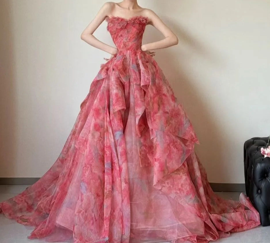Wunderschönes rotes A-Linien-Brautkleid aus bedrucktem Tüll, trägerlos, süßes langes Ballkleid ED02195
