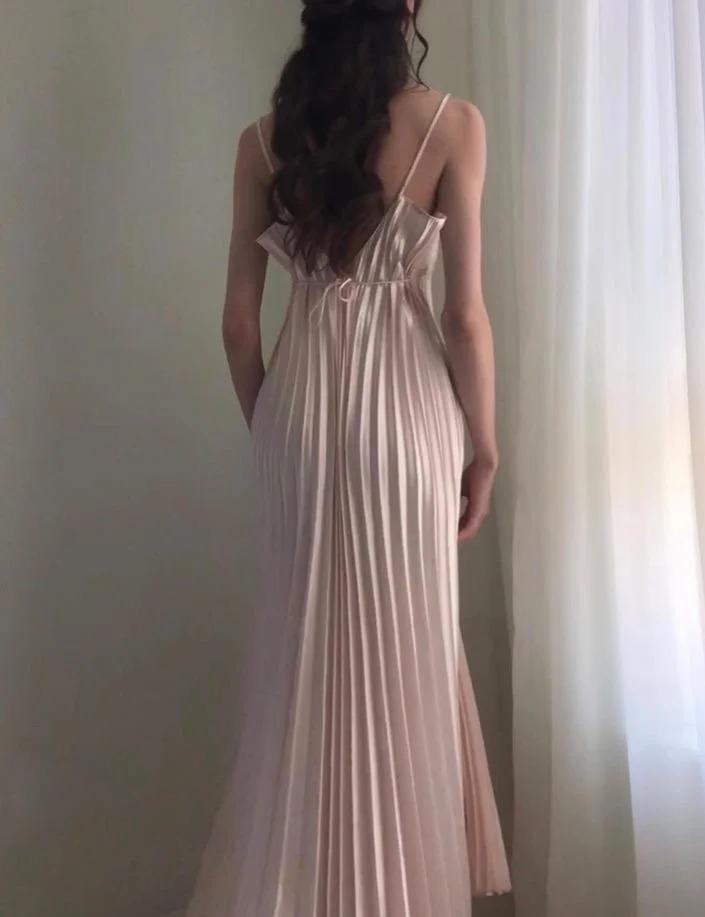 Light Champagne Spaghetti Straps Sheath Pleated Chiffon Fashion Prom Dress with Backless