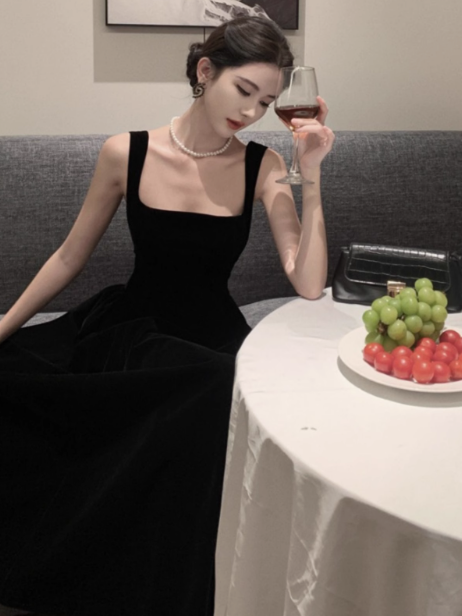 French Hepburn style black velvet suspender dress ED0224