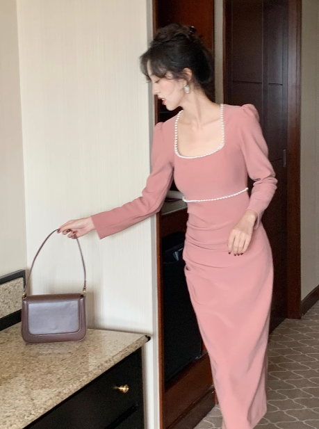 Französisches minimalistisches weißes Kleid mit quadratischem Kragen ED0229