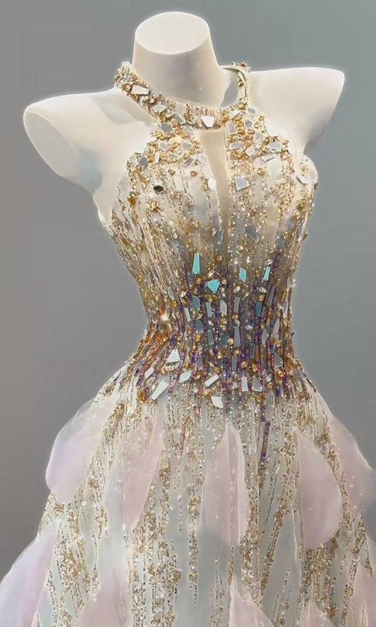 Märchenhafte Neckholder-A-Linie mit funkelndem Strass-Tüll, lange Ballkleider, formelle Abendkleider ED02328