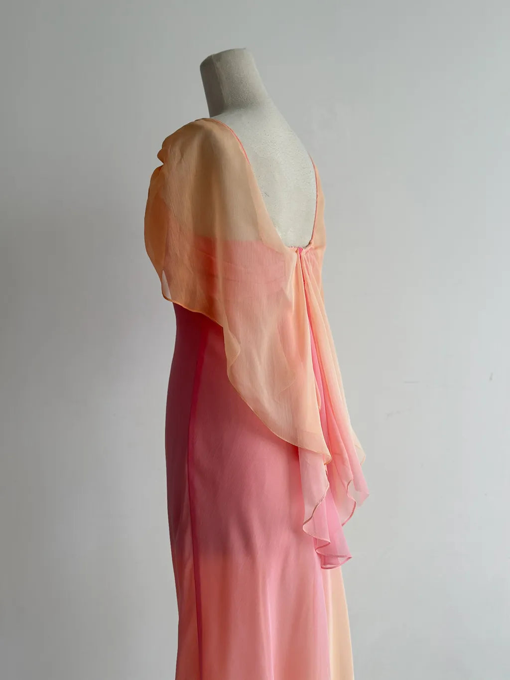 Pinkes Y2K Party-Outfit mit Farbverlauf, Chiffon-Partykleid mit eckigem Ausschnitt, atemberaubende kurze Abschlussballkleider ED02367