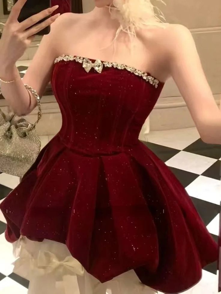 Superbe robe de bal trapèze en velours rouge, sans bretelles, en tulle, courte, avec nœud, ED02396