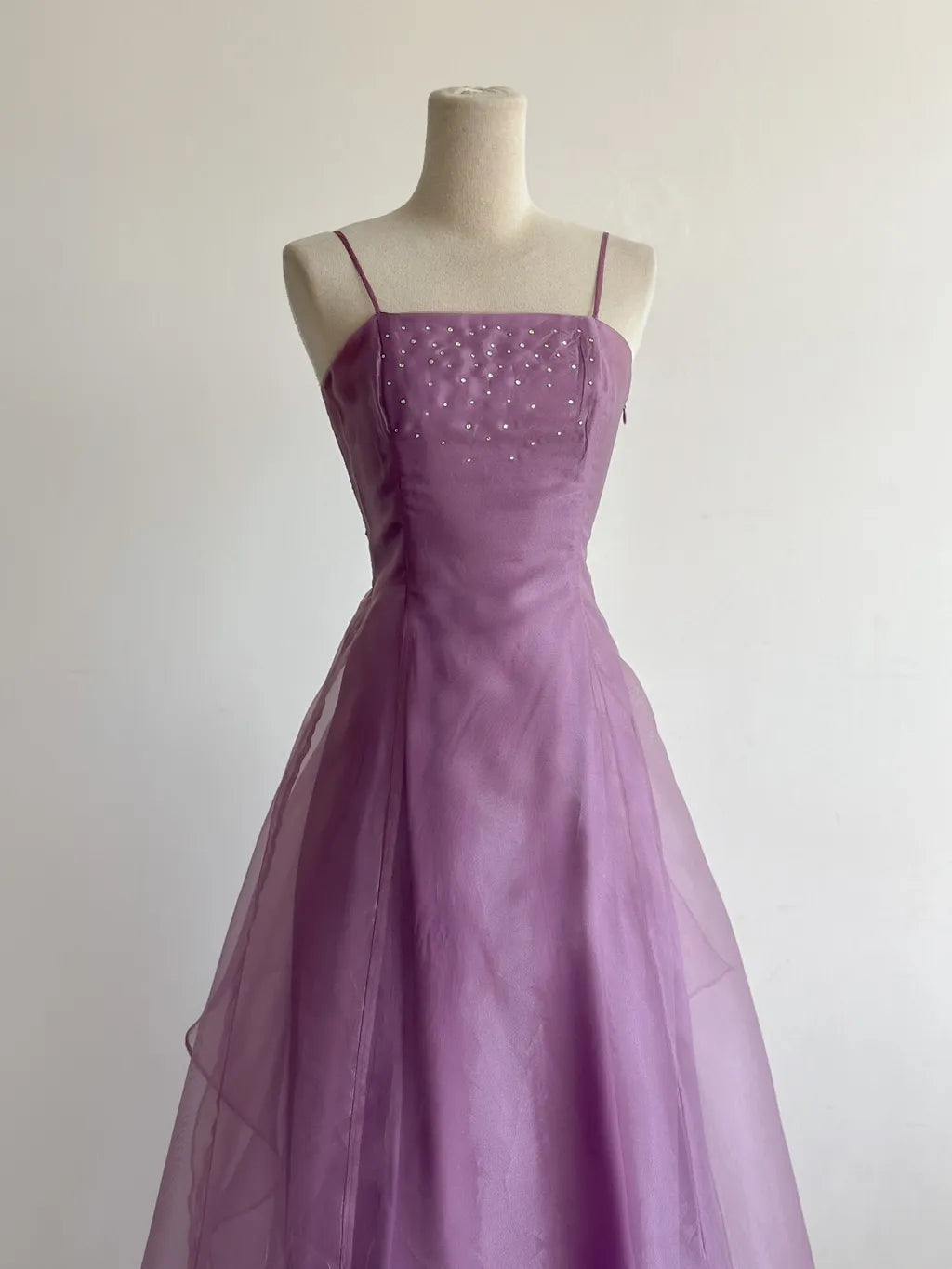 Elegant Purple Spaghetti Straps A-Line Tulle Long Prom Dresses Gothic Formal Evening Gowns ED02493